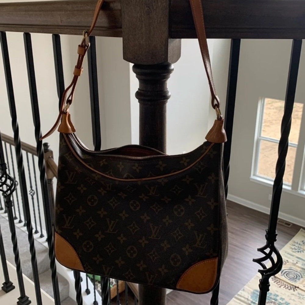 🌟SOLD🌟Louis Vuitton monogram boulogne 30